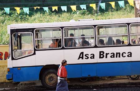 (2001)