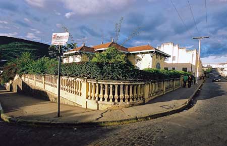 (2012)